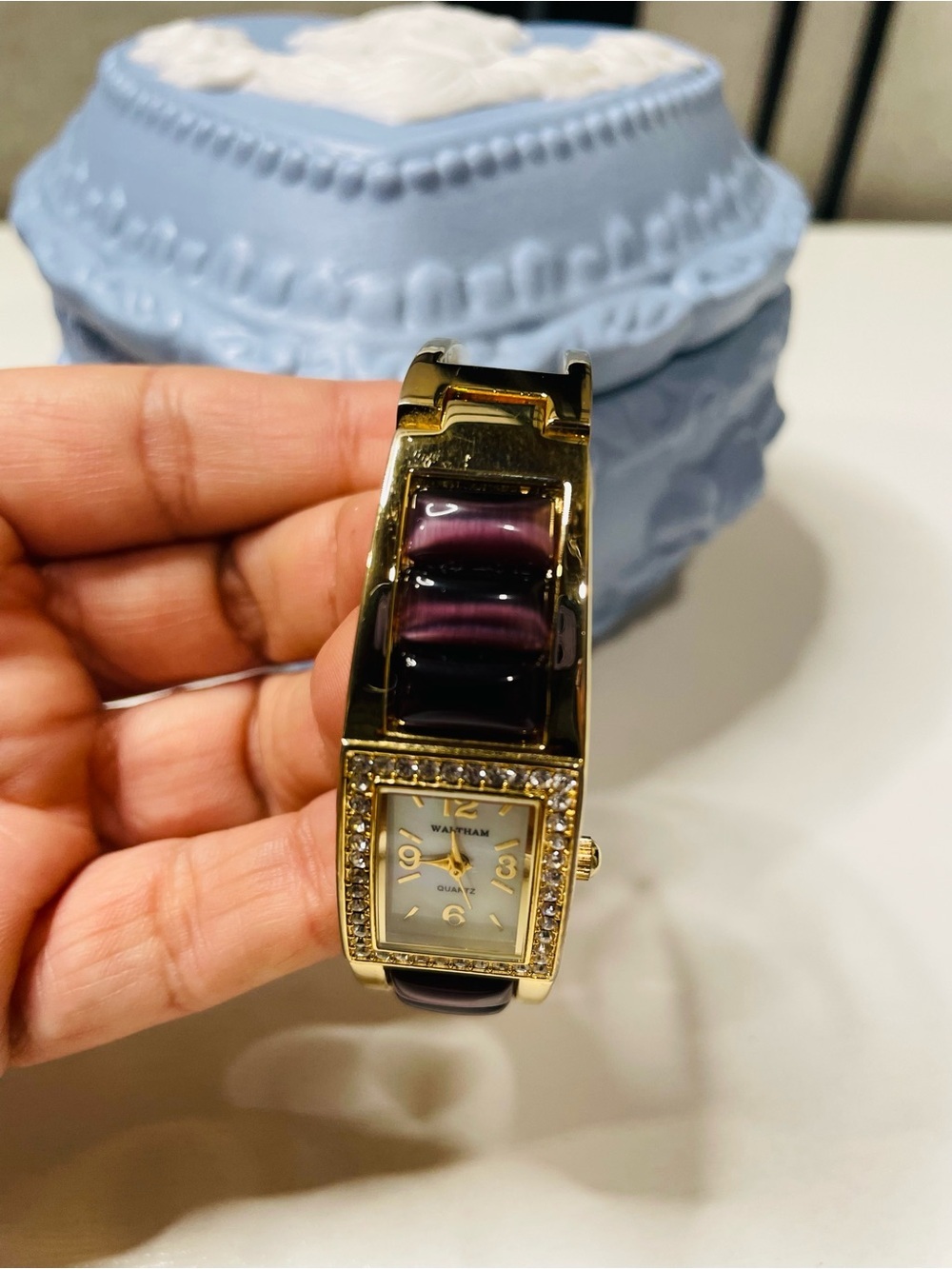 Vintage Waltham Women’s Gold-Tone Cuff Watch, Purple inlays & Crystal Bezel - Picture 5 of 9